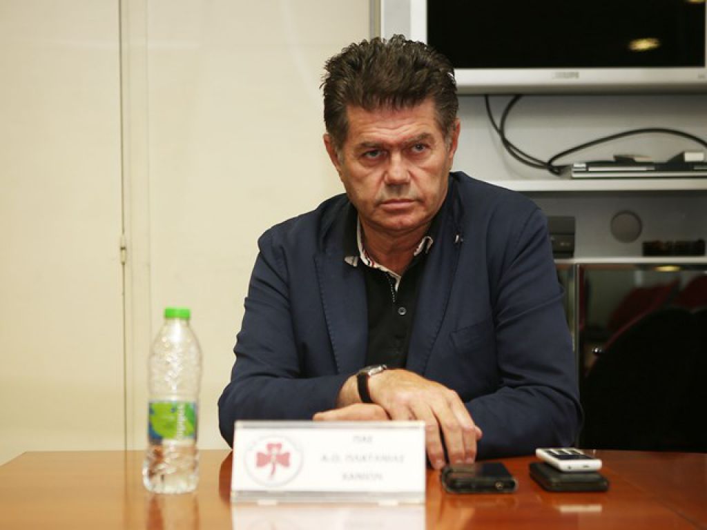 Βλέπει σέντρα ο Αμανατίδης