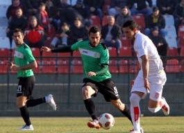 Στο ίδιο έργο θεατές (1-0)