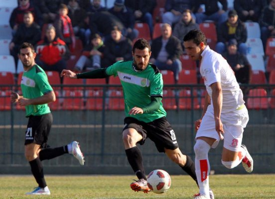 Στο ίδιο έργο θεατές (1-0)