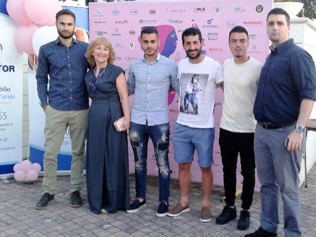 Ο Αγροτικός στο «Sail for Pink»