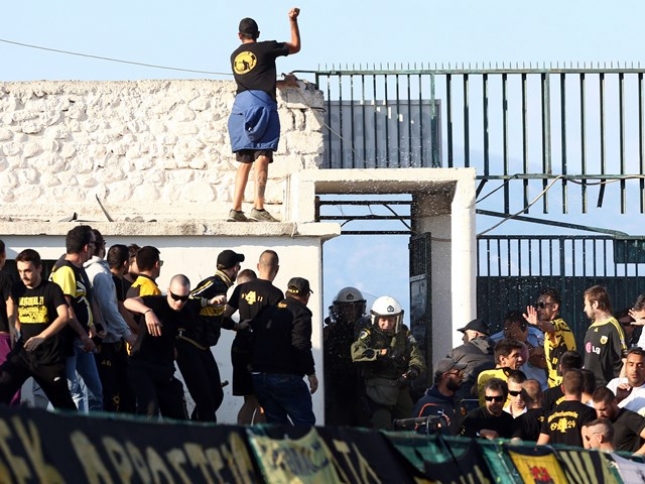 Συνελήφθησαν δύο οπαδοί της ΑΕΚ