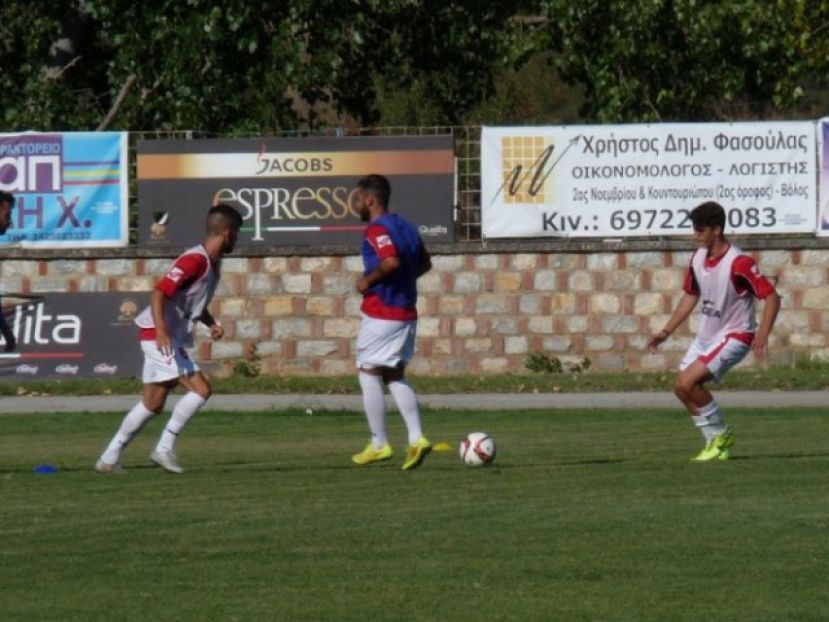 Καρέ στον Αλμυρό