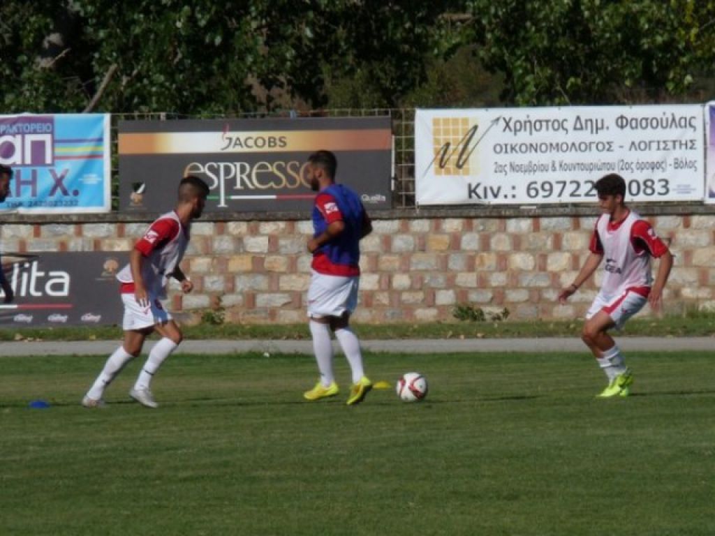 Καρέ στον Αλμυρό