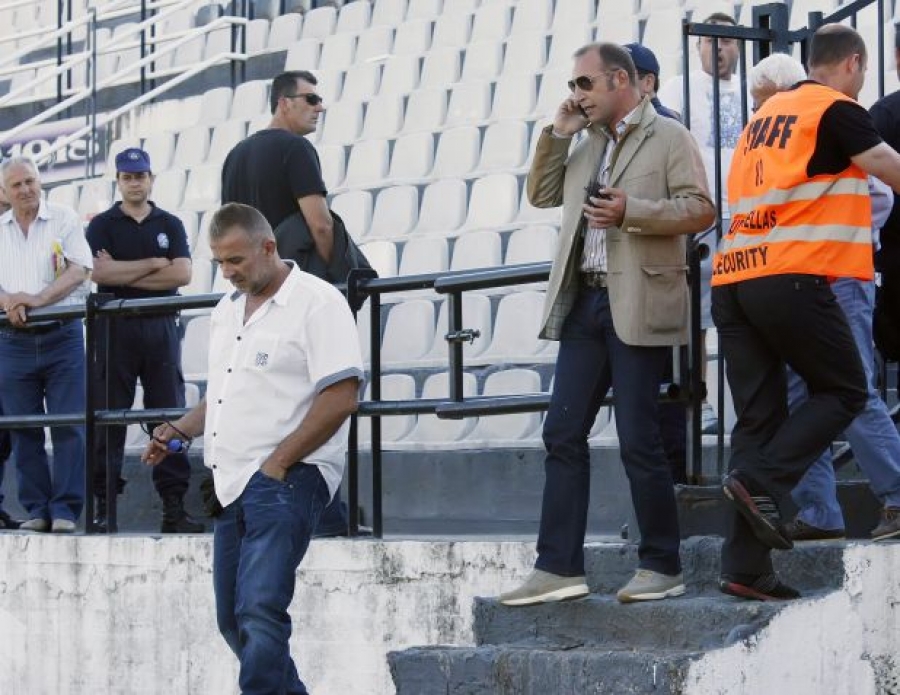«Στηρίξτε και εδώ είμαι εγώ»