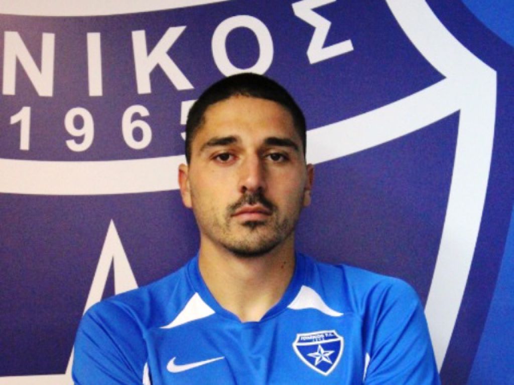 Τέλος ο Μανωλάς