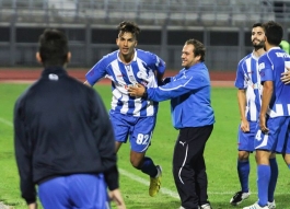 «Θέλουν να γυρίσουν στα πιτόγυρα;»