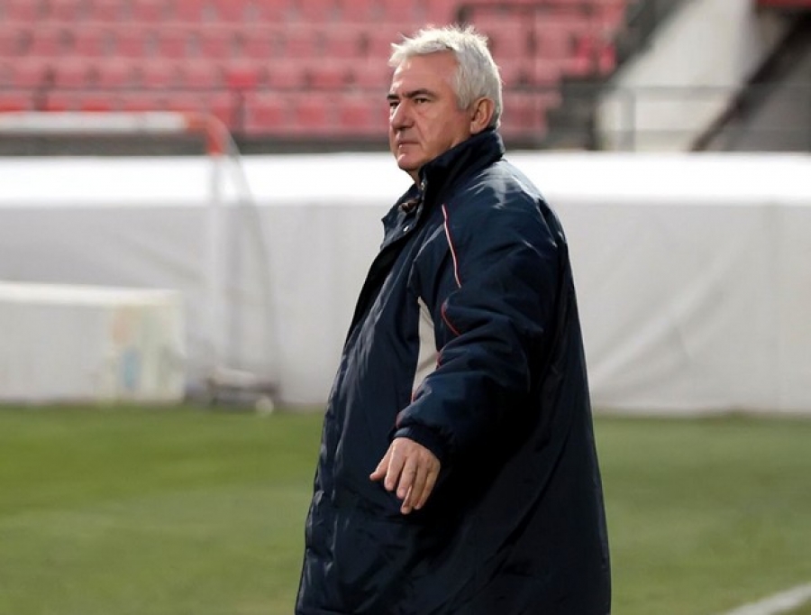 «Τους κοιτάμε όλους στα μάτια»