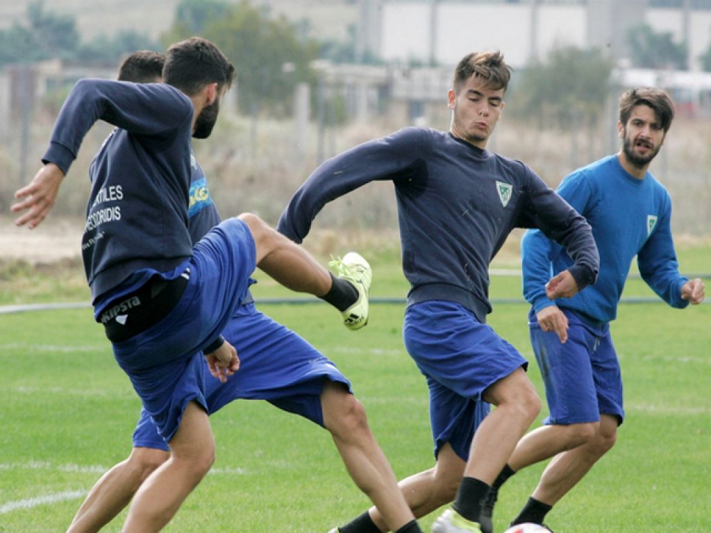 Απών ο Θεοδωρίδης