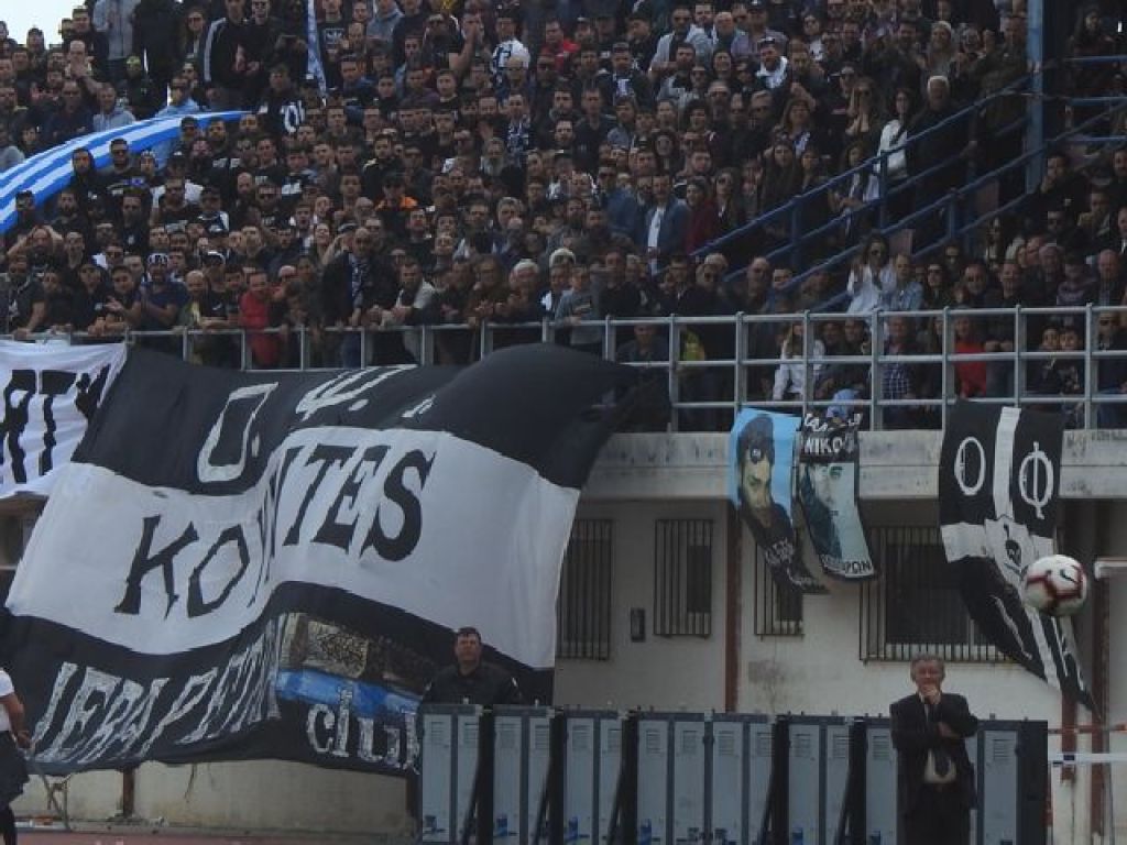 «Να ξαναγίνουμε οικογένεια»