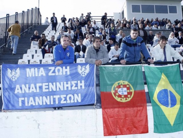 Πάνε πρεσβεία οι ξένοι