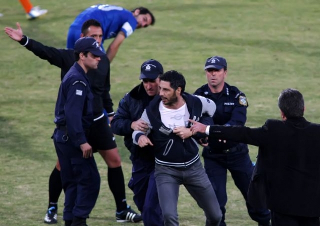 Την έπεσαν στον Τσαλίκη (video)