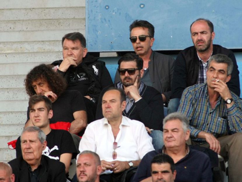 Πλεξίδας: «Κι άλλοι ενδιαφερόμενοι»