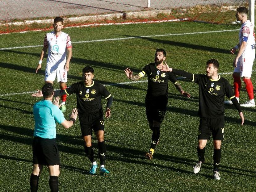 Τρεις εκτός στην ΑΣΑ