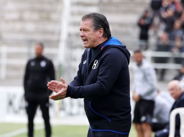 «Απορώ που γίνεται ντόρος»