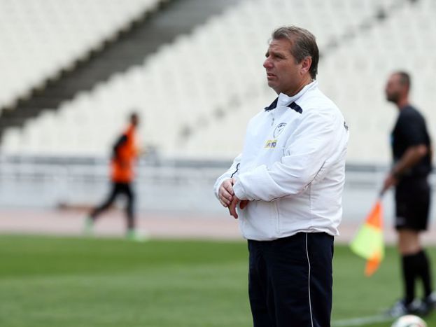 Έδωσαν τα χέρια με Δημητρίου