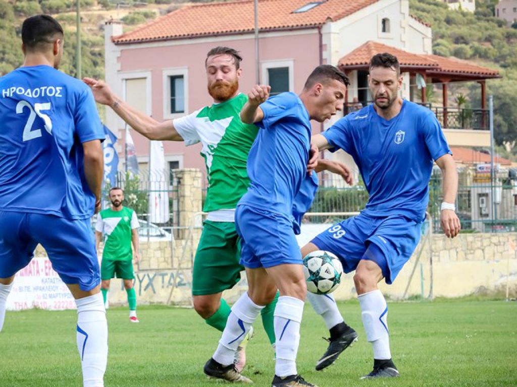 «Στόχος η δεκάδα»