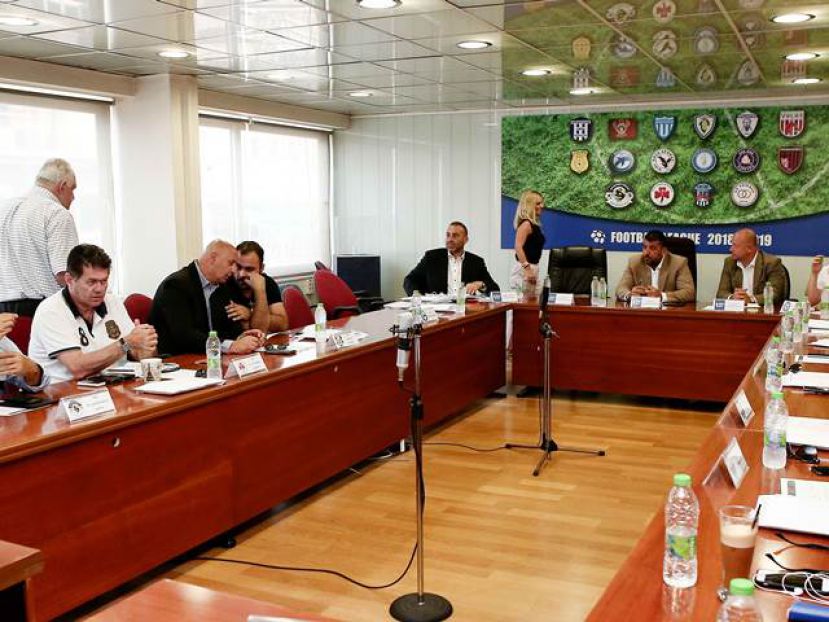 Περιμένοντας την ΕΡΤ…