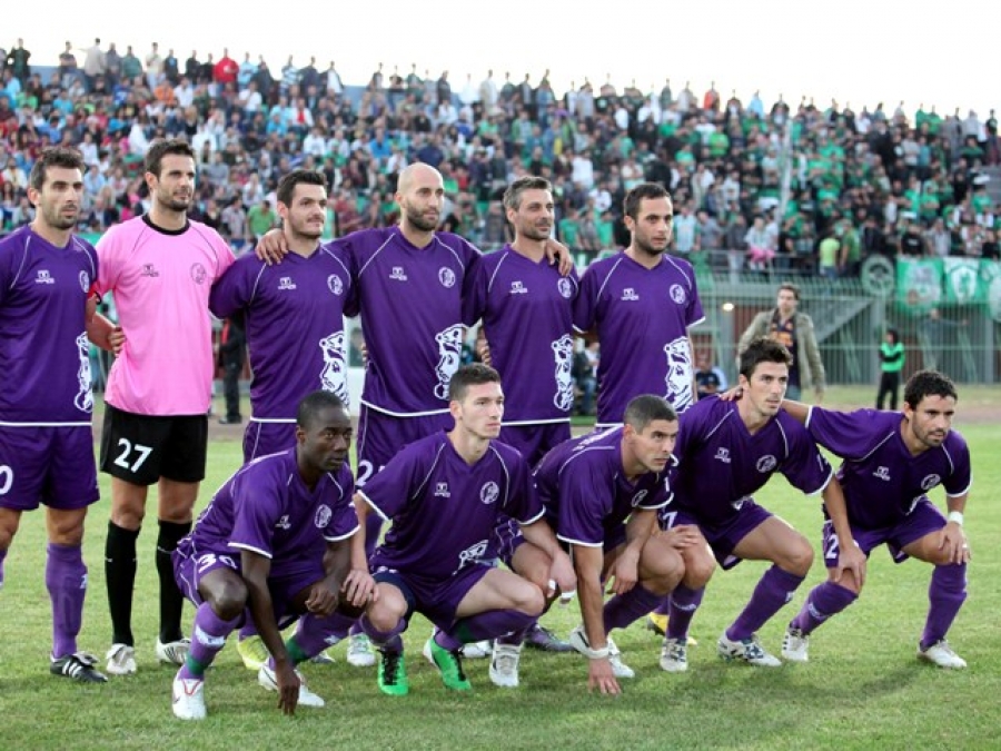Χωρίς φιλικό Καλλονή, Ψαχνά