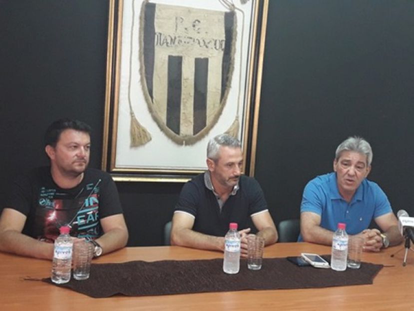 «Στοχεύεις το φεγγάρι, πας στ’ αστέρια»