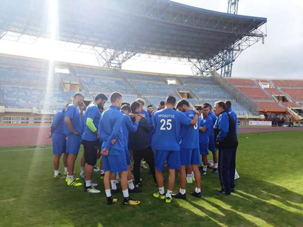 Στο ρόστερ ο Τσιλιγγίρης