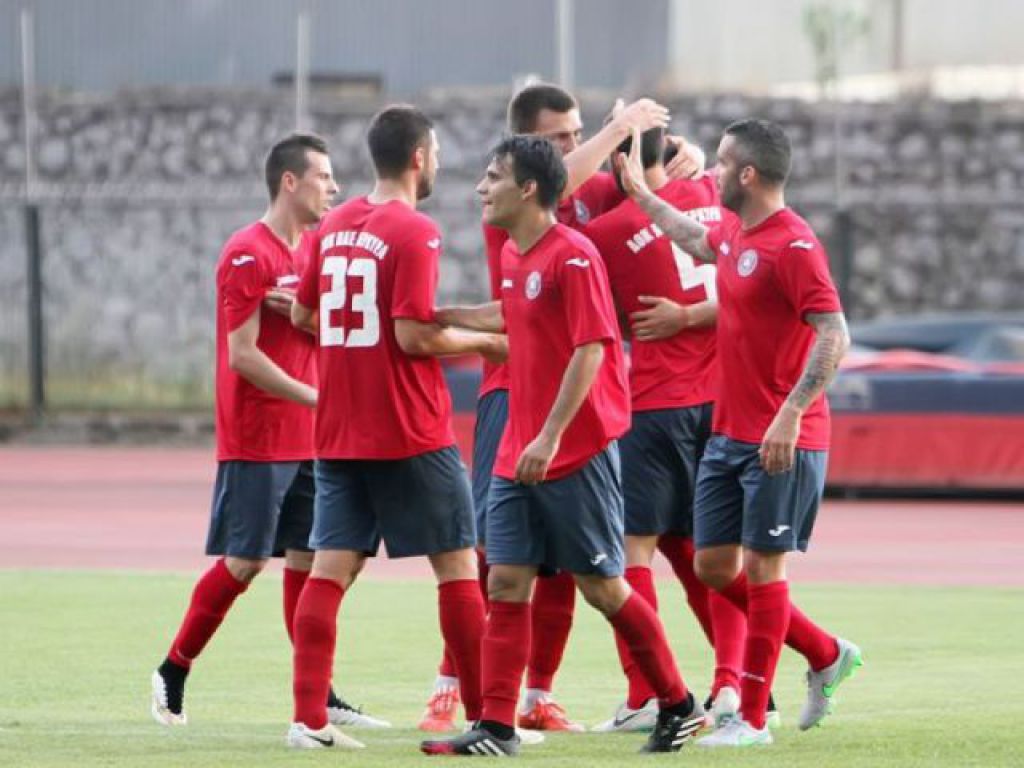 «Τρέχουν» τρεις για Ελευσίνα