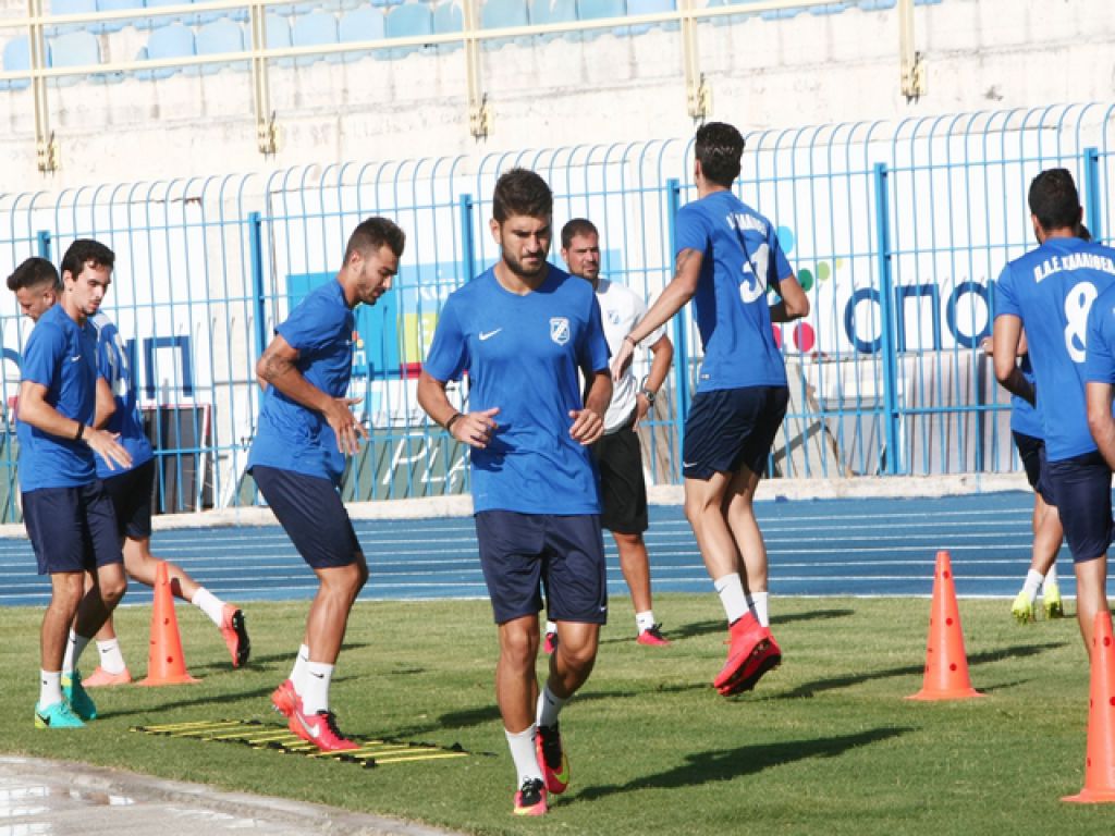 Στη βάση της η Καλλιθέα