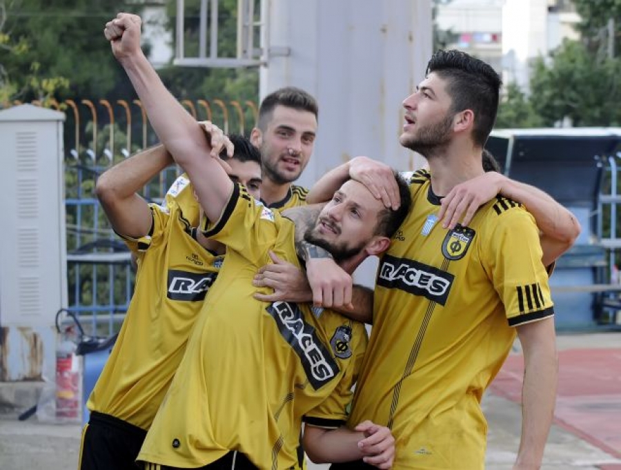 Παίζει με Φωκικό ο Σεχολάρι