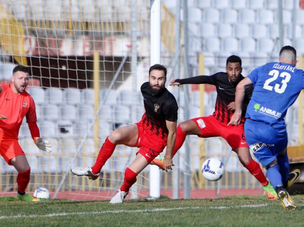 Από τις βλέψεις ανόδου στην επιβίωση