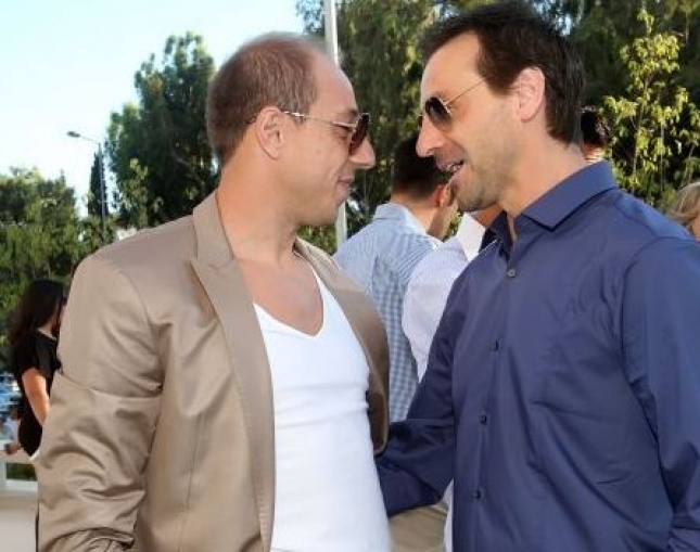 Χωρίς τον παντρεμένο Σκούφαλη