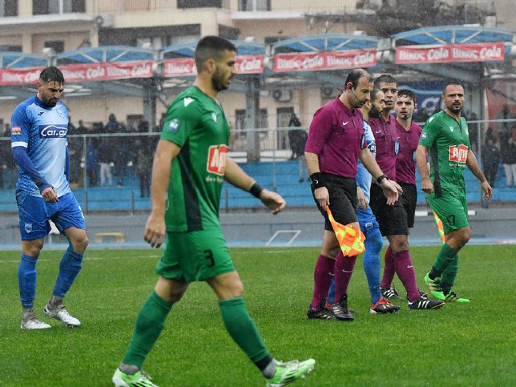Κάταγμα στον αστράγαλο ο Κούστα