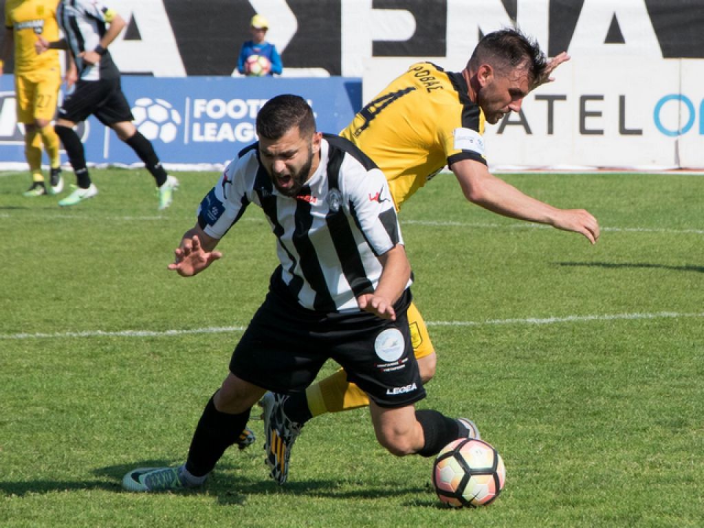 Αποφασισμένη η Μαύρη Θύελλα