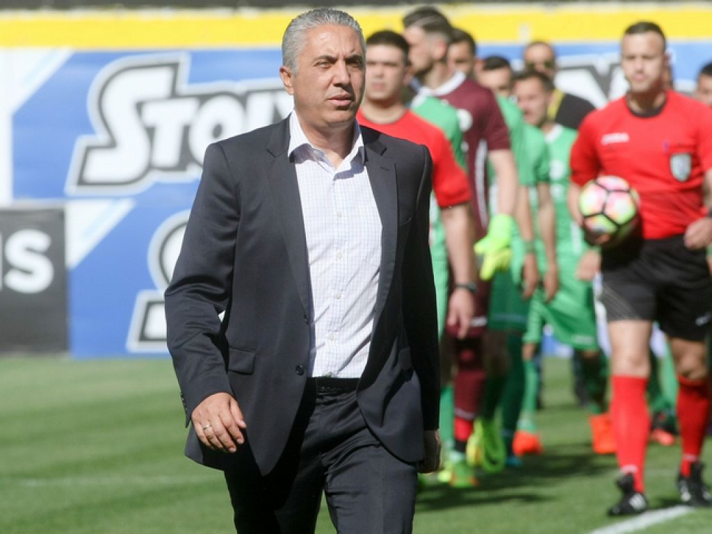 «Ίσως προνομιούχα η 3η θέση»