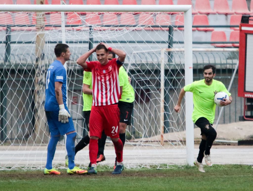 «Είναι κρίμα, ξεκάθαρη υπεροχή»