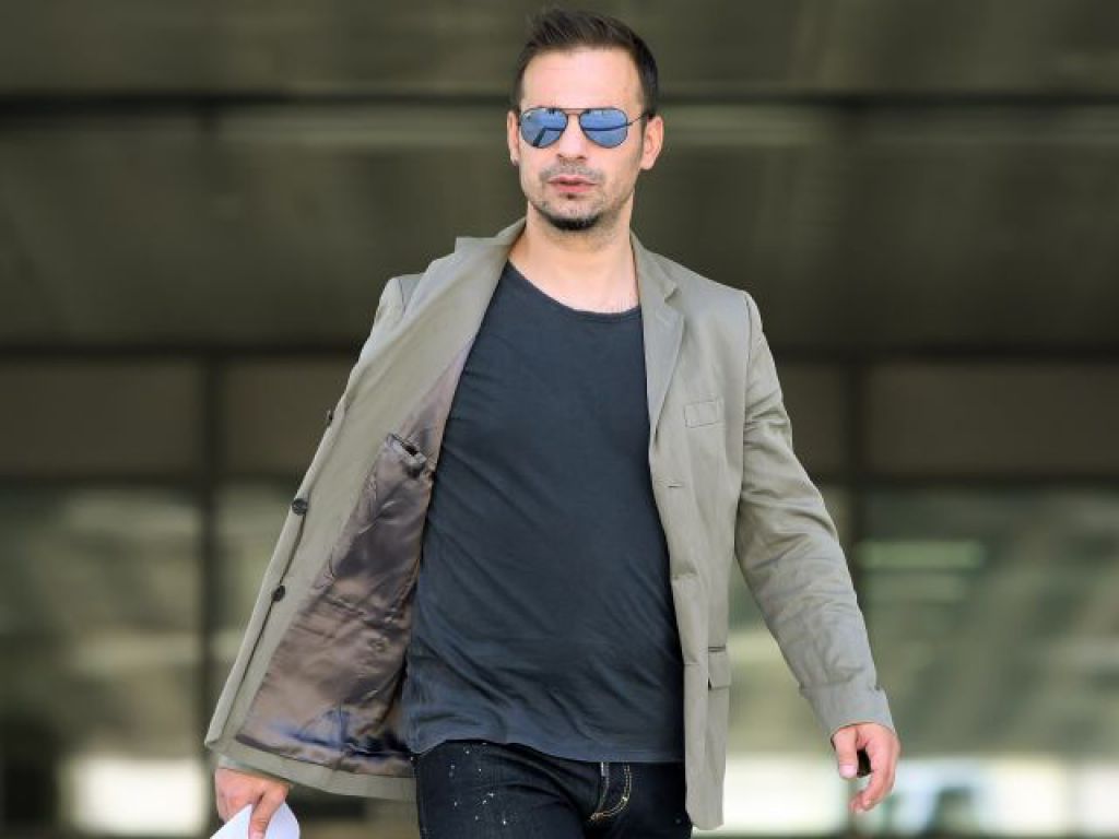 «Like» Ντέμη για Τζιμπούρ (photo)