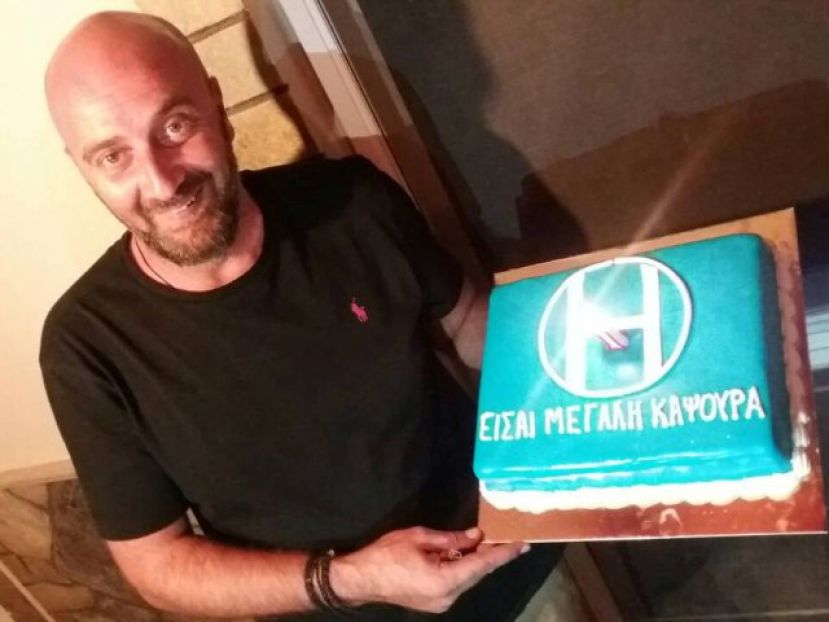 Τούρτα-έκπληξη στον Μυροφορίδη
