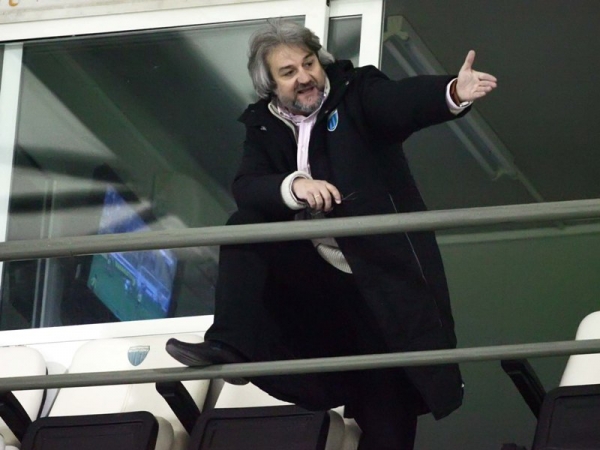 Τάσεις φυγής ο Κομπότης
