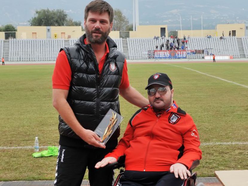 Τίμησε τον Κωστόπουλο