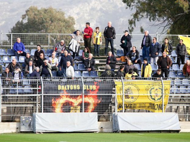 «Κρητικό γλέντι»