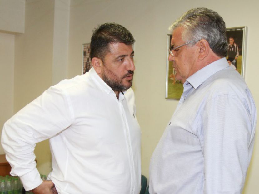«Δεν θα γίνει αναδιάρθρωση»