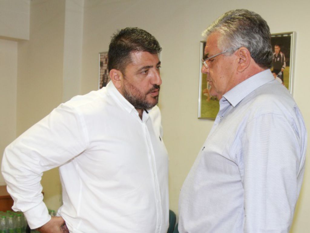 «Δεν θα γίνει αναδιάρθρωση»
