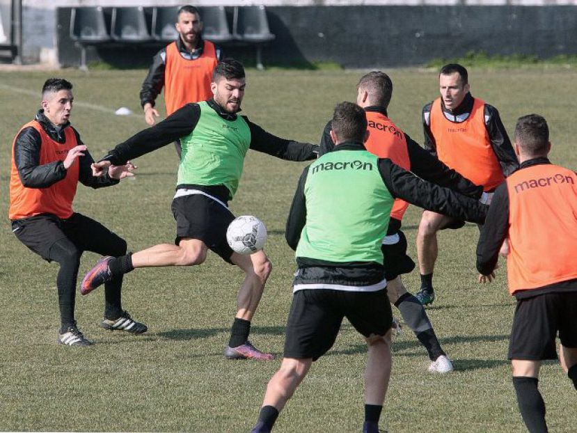 «Πρώτη» για Καπνίδη, Βαλλιάνο