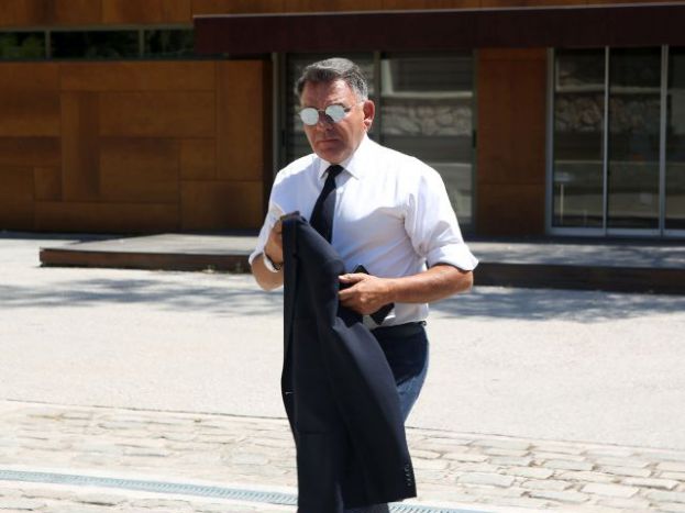 «Υπάρχει μέλι στα φιλικά»