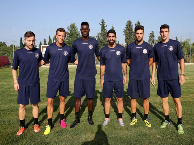 «Πρώτη» με επτά νέους (photos)