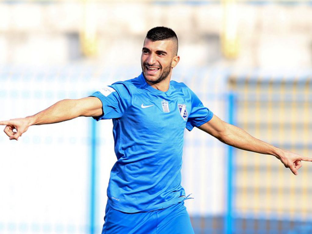 Σμυρλής με… περιβραχιόνιο