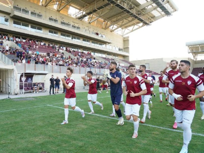 Πρώτο φιλικό με Πανσερραϊκό