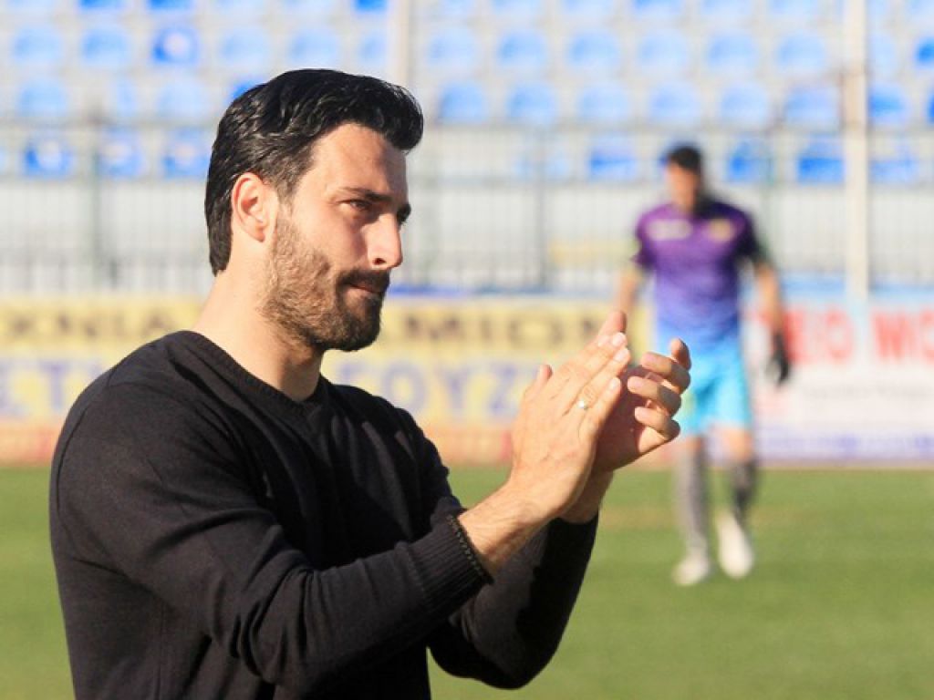 «Χωρίς τον κόσμο…»