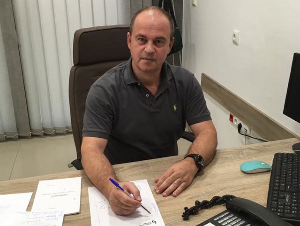 Συνεργασία με Τσαγκάλη