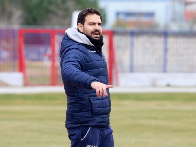 «Πολύ μεγάλη φανέλα…»