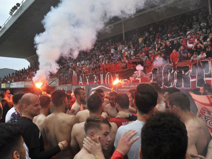 «Αδειάζει η κλεψύδρα»