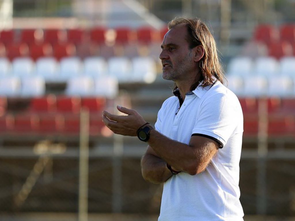 «Όλοι βασικοί, όλοι αναπληρωματικοί»